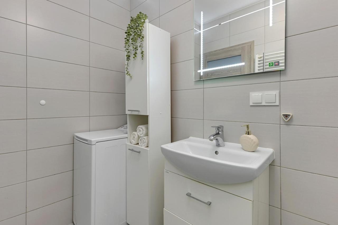 Downtown Apartments Sadova City Center & Parking Gdansk Exterior foto