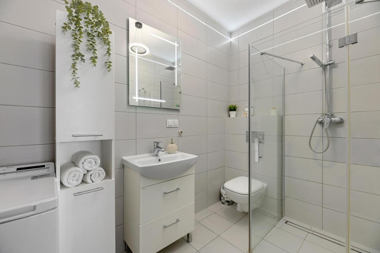 Downtown Apartments Sadova City Center & Parking Gdansk Exterior foto